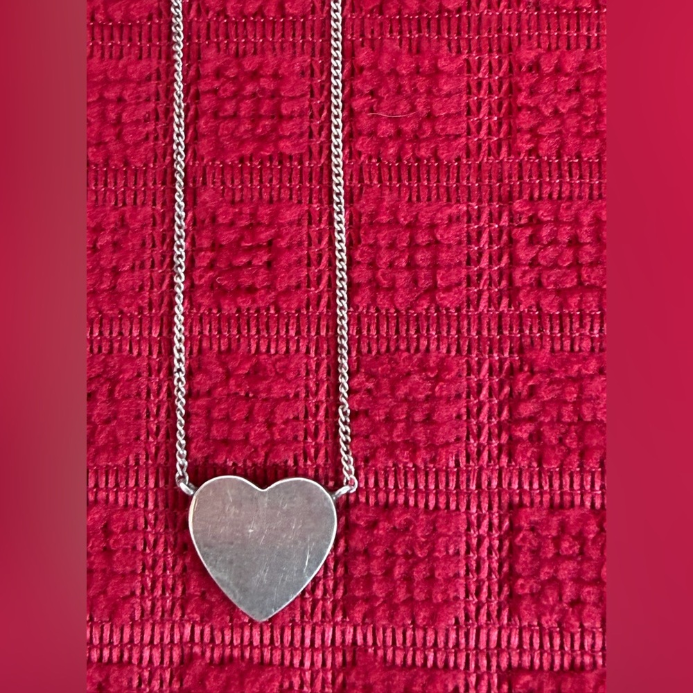 Sterling Silver Heart Necklace Canada HJ 925 Delicate 17 in Chain